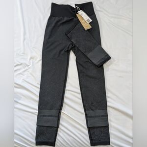 Adidas Women's Wanderlust Seamless High Rise Tights Black/Grey Size: S